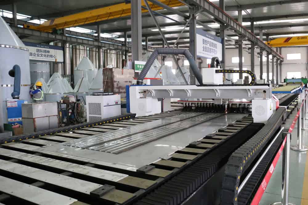 Automatic laser welding machine for cooling jacket of beer brewery equipment